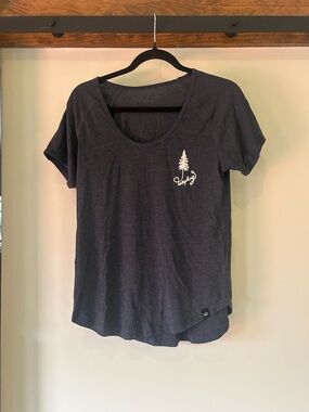 tentree Navy Scoop-Neck Tee with White Tree Logo